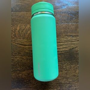 Green 20 oz hydrapeak tumblr